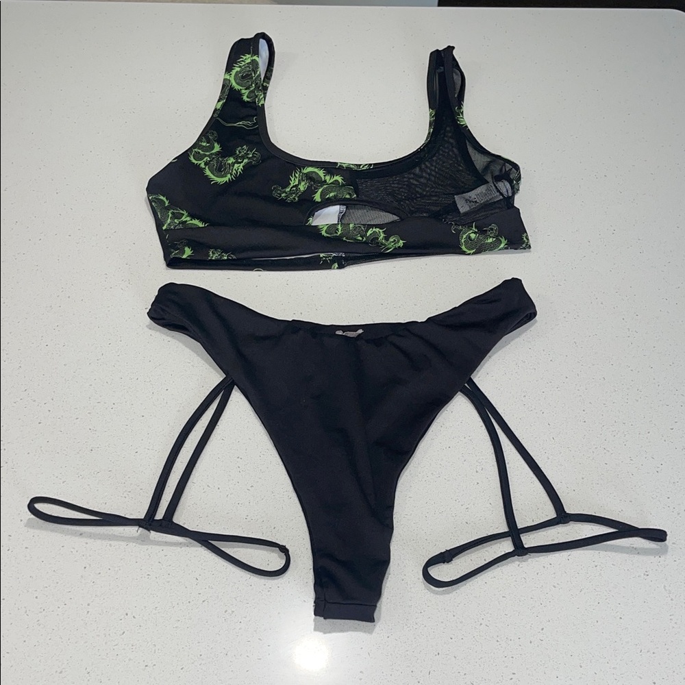 iHeartraves mesh dragon set